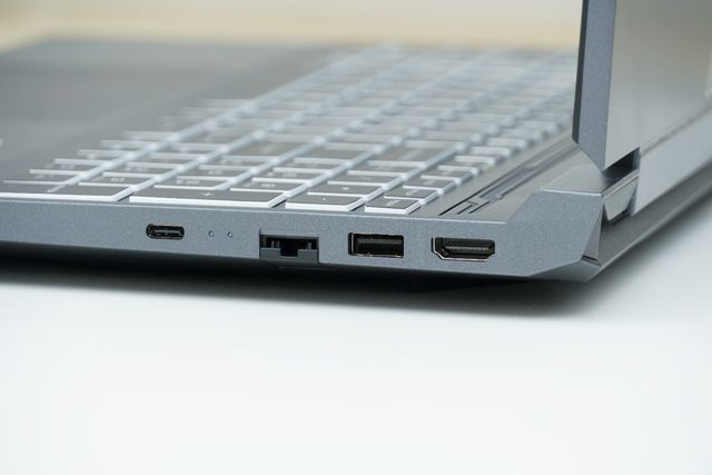 取舍有度高性价比 七彩虹隐星G15 隐姬游戏本首发测评(图9)