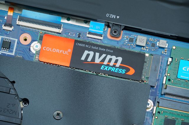 取舍有度高性价比 七彩虹隐星G15 隐姬游戏本首发测评(图24)