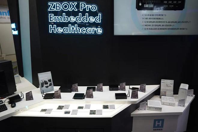 九游娱乐平台2024台北电脑展：索泰ZOTAC GAMING ZONE游戏掌机闪亮登场(图5)